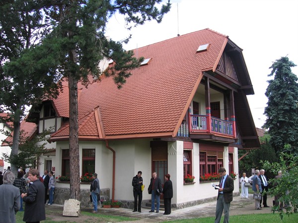 Praha 10 podporuje místní památky. Jejich majitelé mohou žádat o peníze na opravu