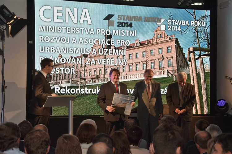 Praha 10 získala ocenění za rekonstrukci Vršovického zámečku