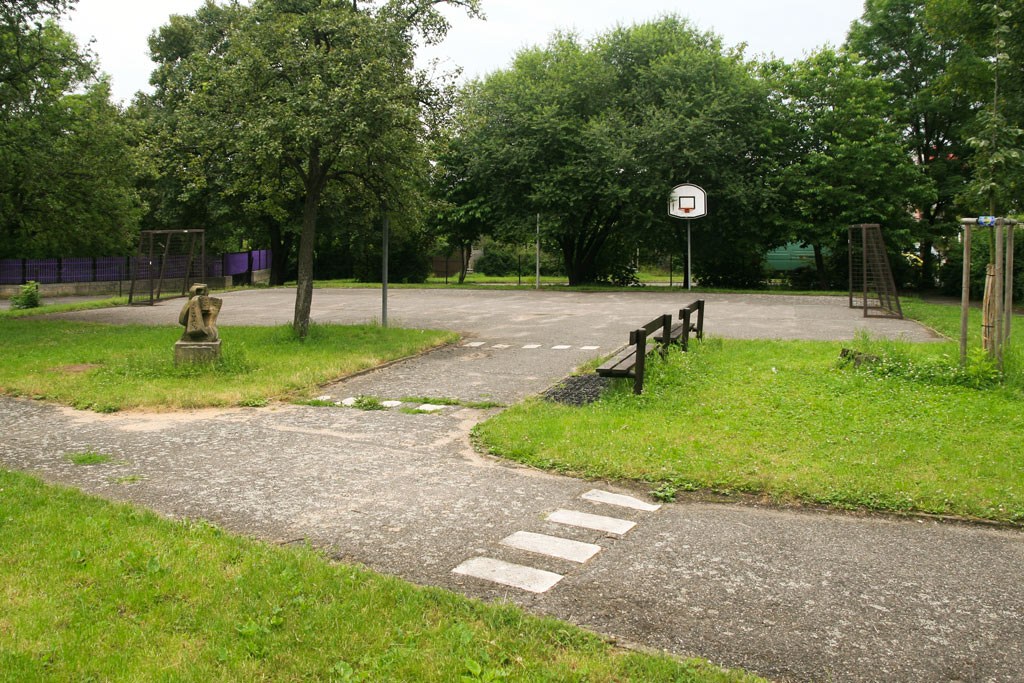 2327.jpg